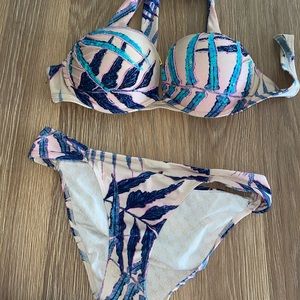 VS Padded Underwire Bikini